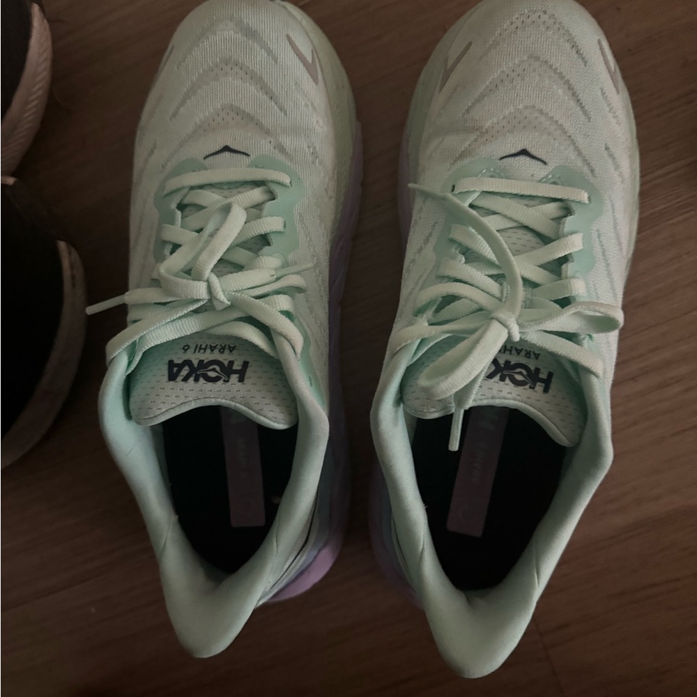 Hoka arahi sz 7.5